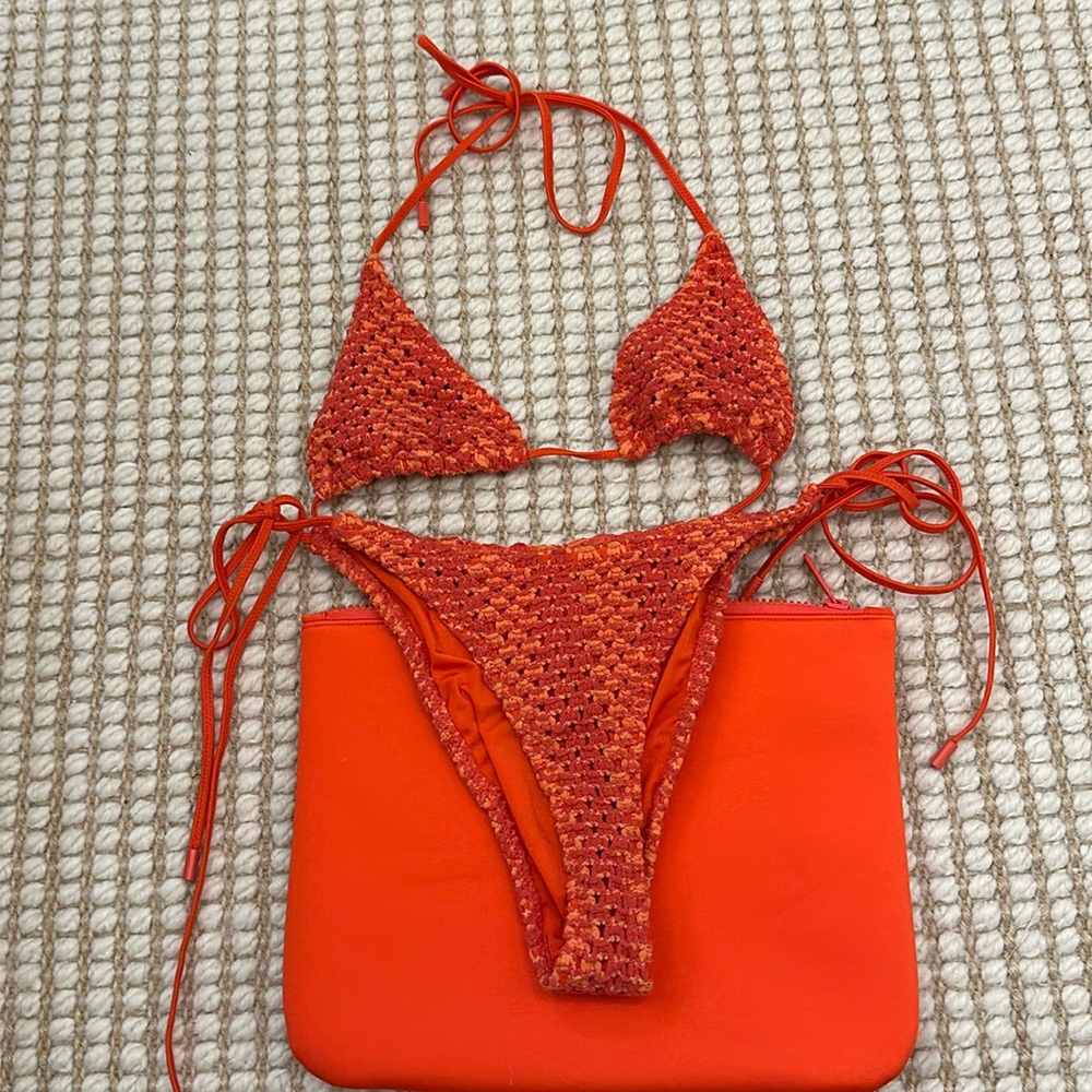 Triangl red/ orange crochet bikini